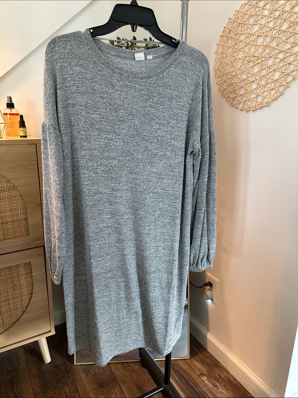 GAP Soft Heather Gray Crewneck Sweatshirt